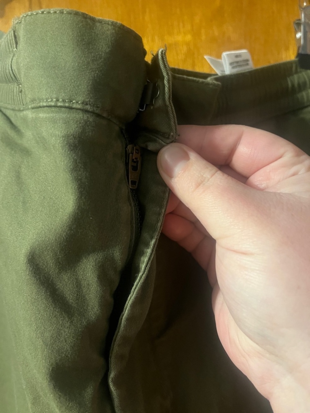Men’s Denver Hayes Olive Green Chinos 42X30 - Picture 6 of 11